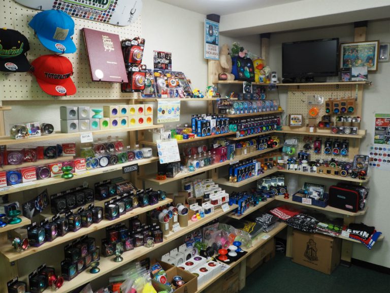 PB260031 YOYO INFO BASE by YoYo Store REWIND